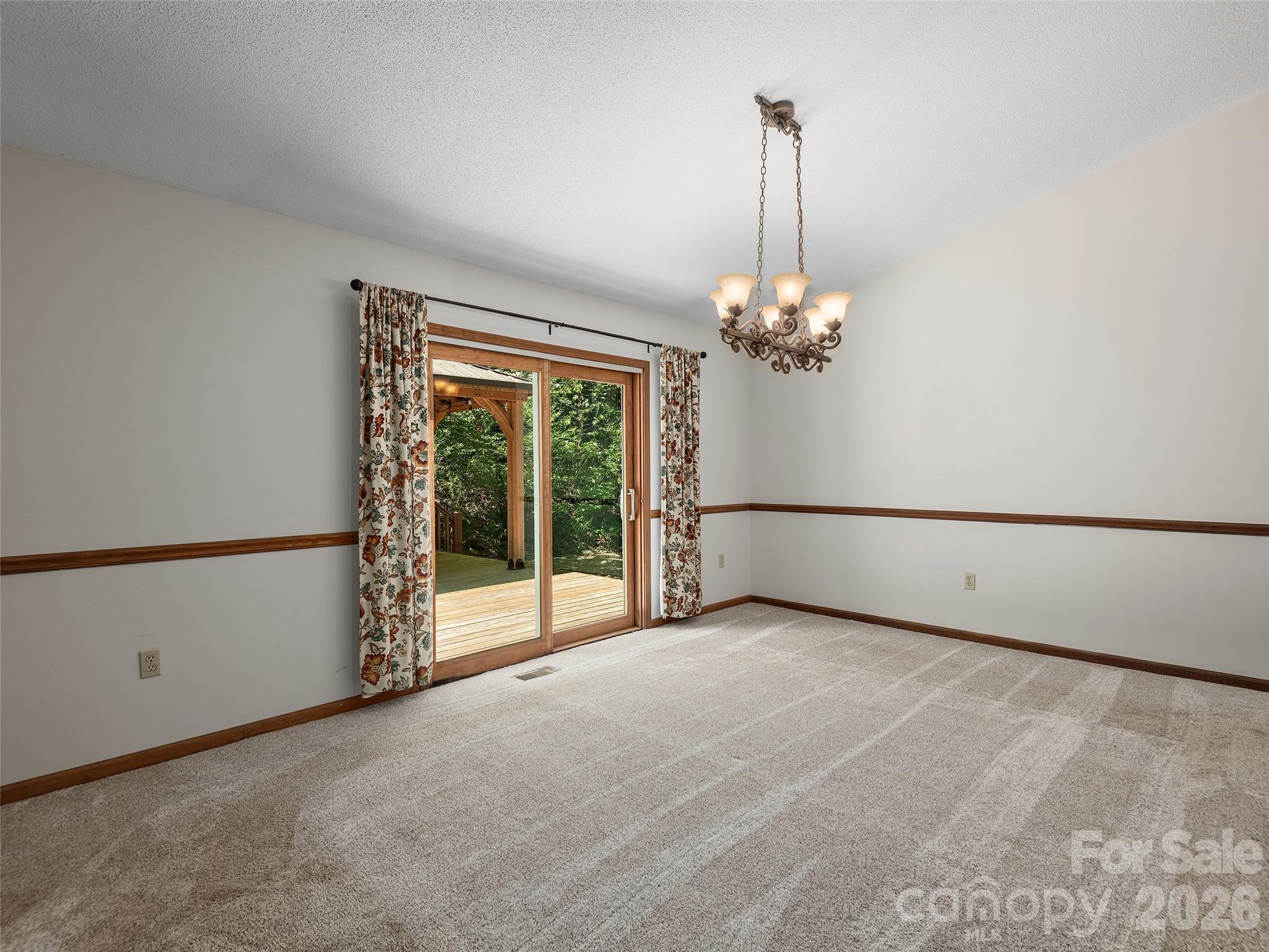 30 Kanuga Heights Lane Hendersonville NC 28739