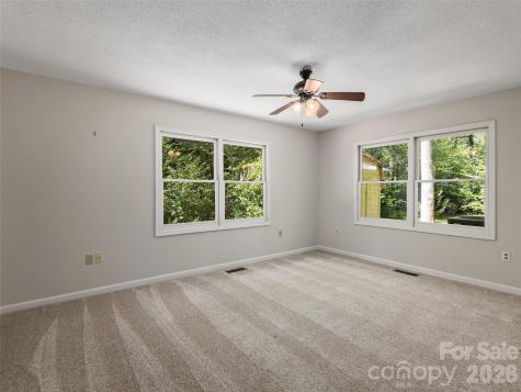 30 Kanuga Heights Lane Hendersonville NC 28739