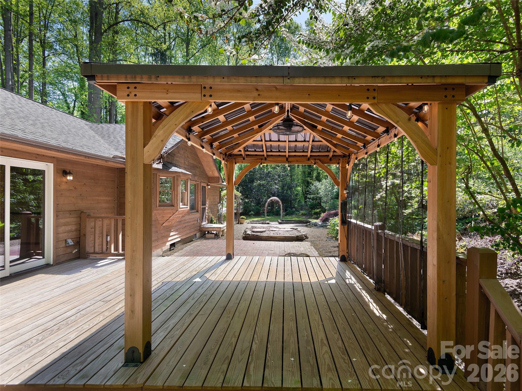 30 Kanuga Heights Lane Hendersonville NC 28739