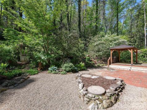 30 Kanuga Heights Lane Hendersonville NC 28739