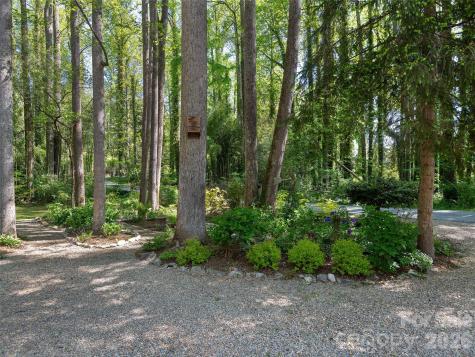 30 Kanuga Heights Lane Hendersonville NC 28739