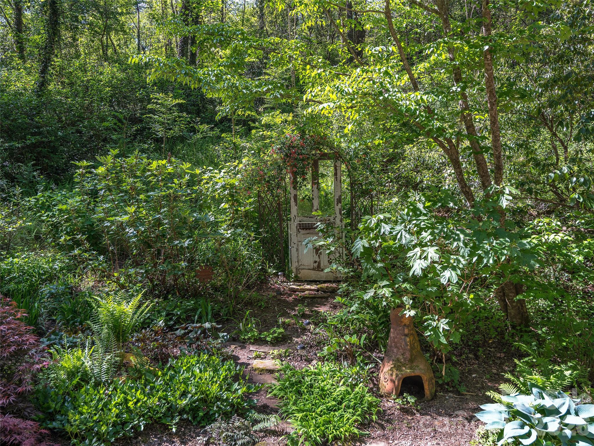 30 Kanuga Heights Lane Hendersonville NC 28739