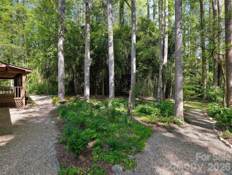 30 Kanuga Heights Lane Hendersonville NC 28739