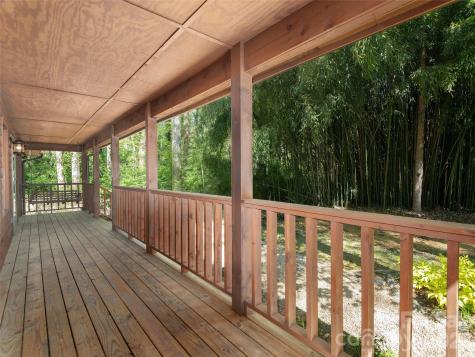 30 Kanuga Heights Lane Hendersonville NC 28739