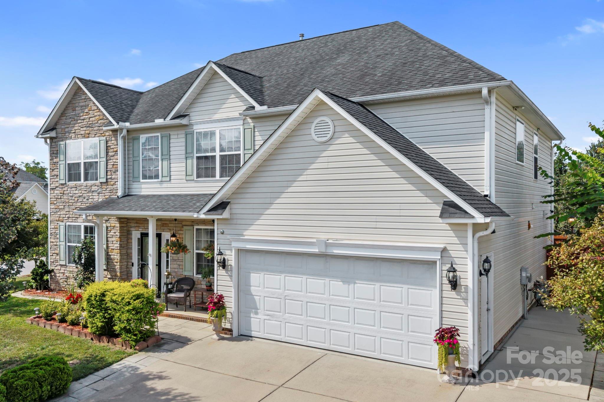 2 Breyerton Court Asheville NC 28804