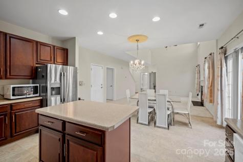 2 Breyerton Court Asheville NC 28804