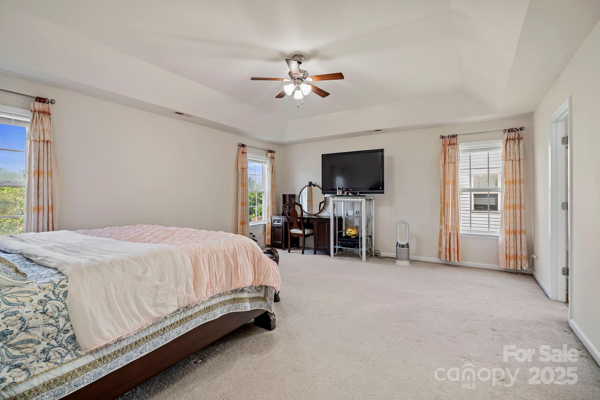 2 Breyerton Court Asheville NC 28804