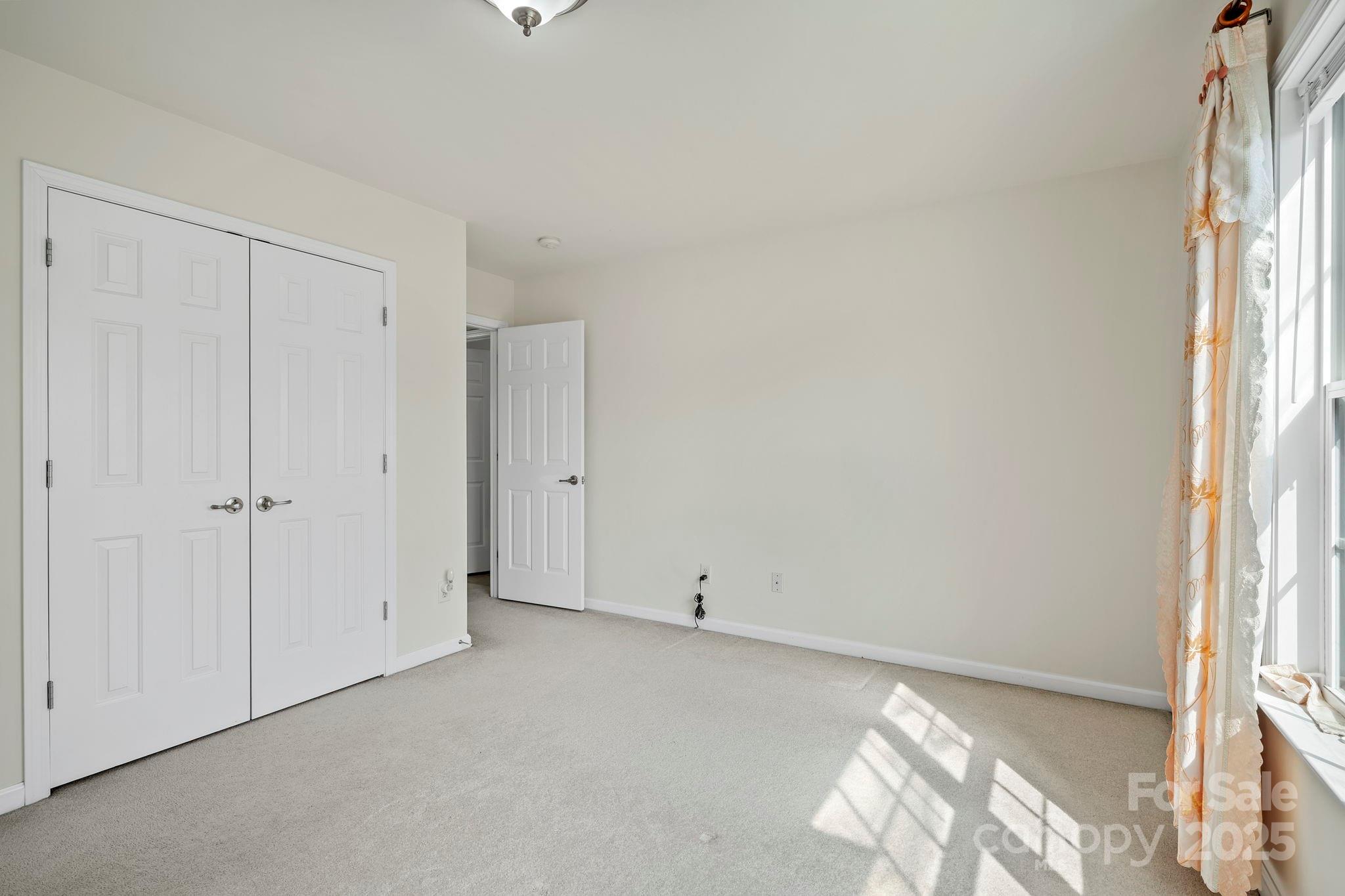 2 Breyerton Court Asheville NC 28804