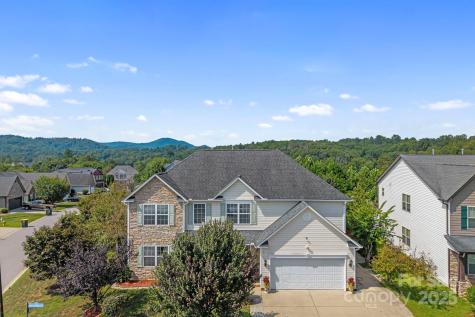 2 Breyerton Court Asheville NC 28804