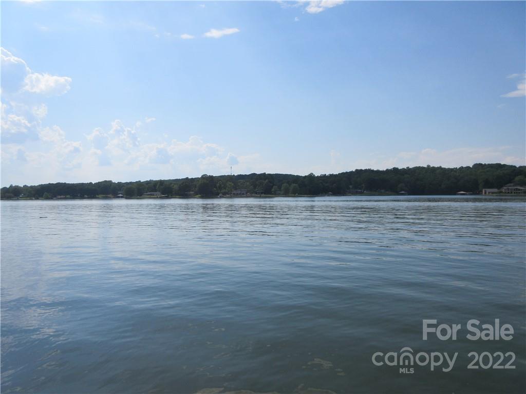 2115 49th Avenue Place NE Hickory NC 28601