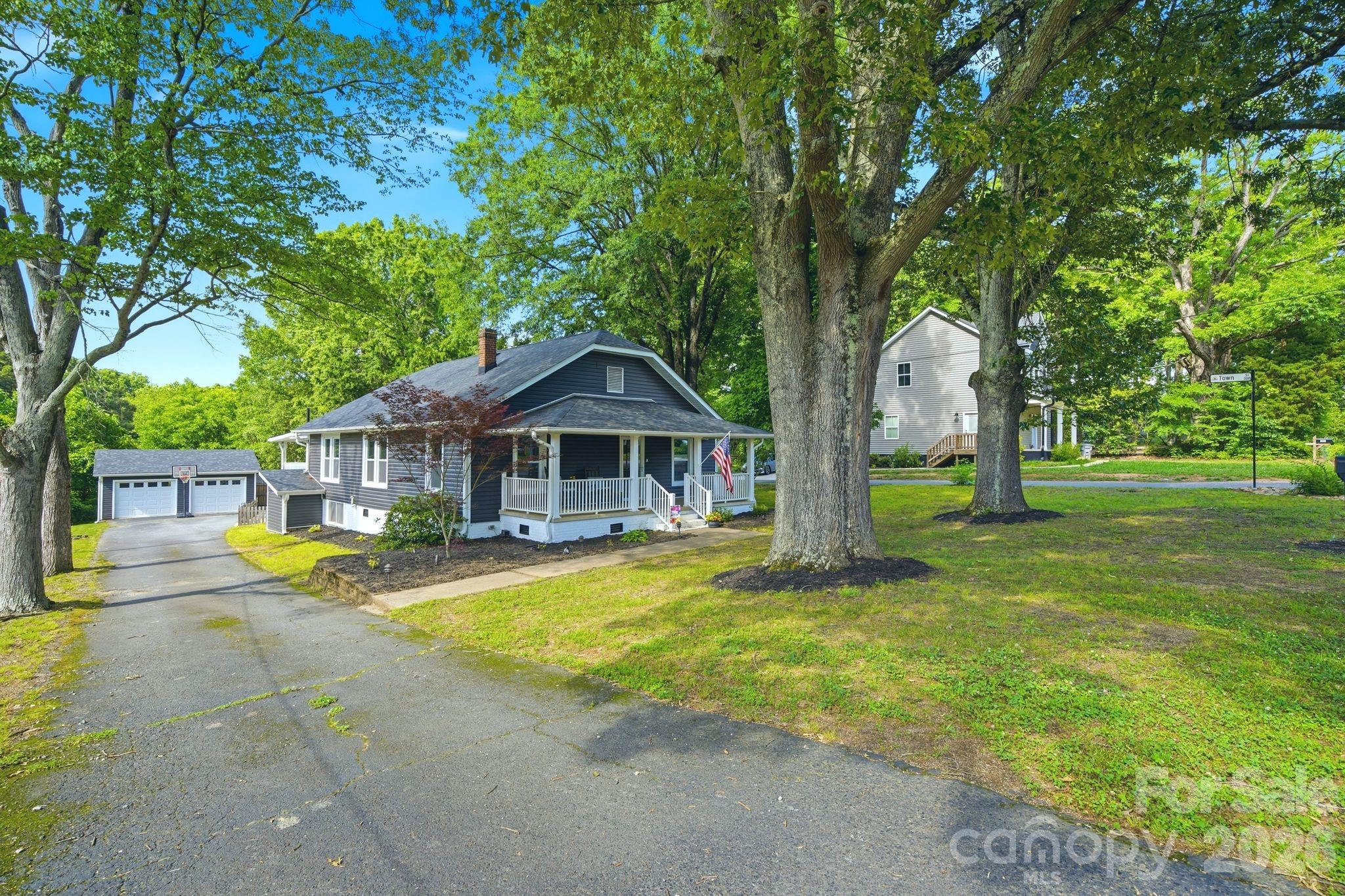 235 N Beaver Street Landis NC 28088