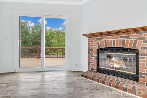 31 Trent Drive Leicester NC 28748