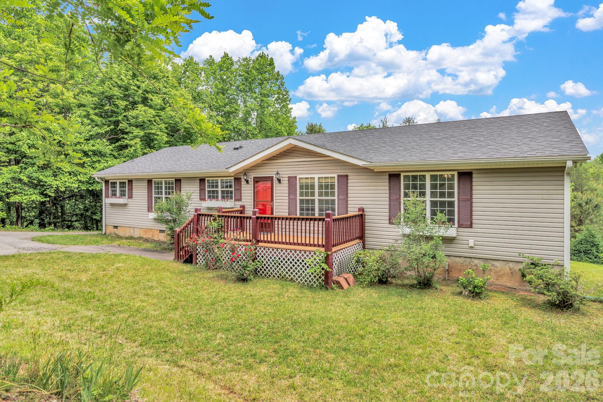 31 Trent Drive Leicester NC 28748