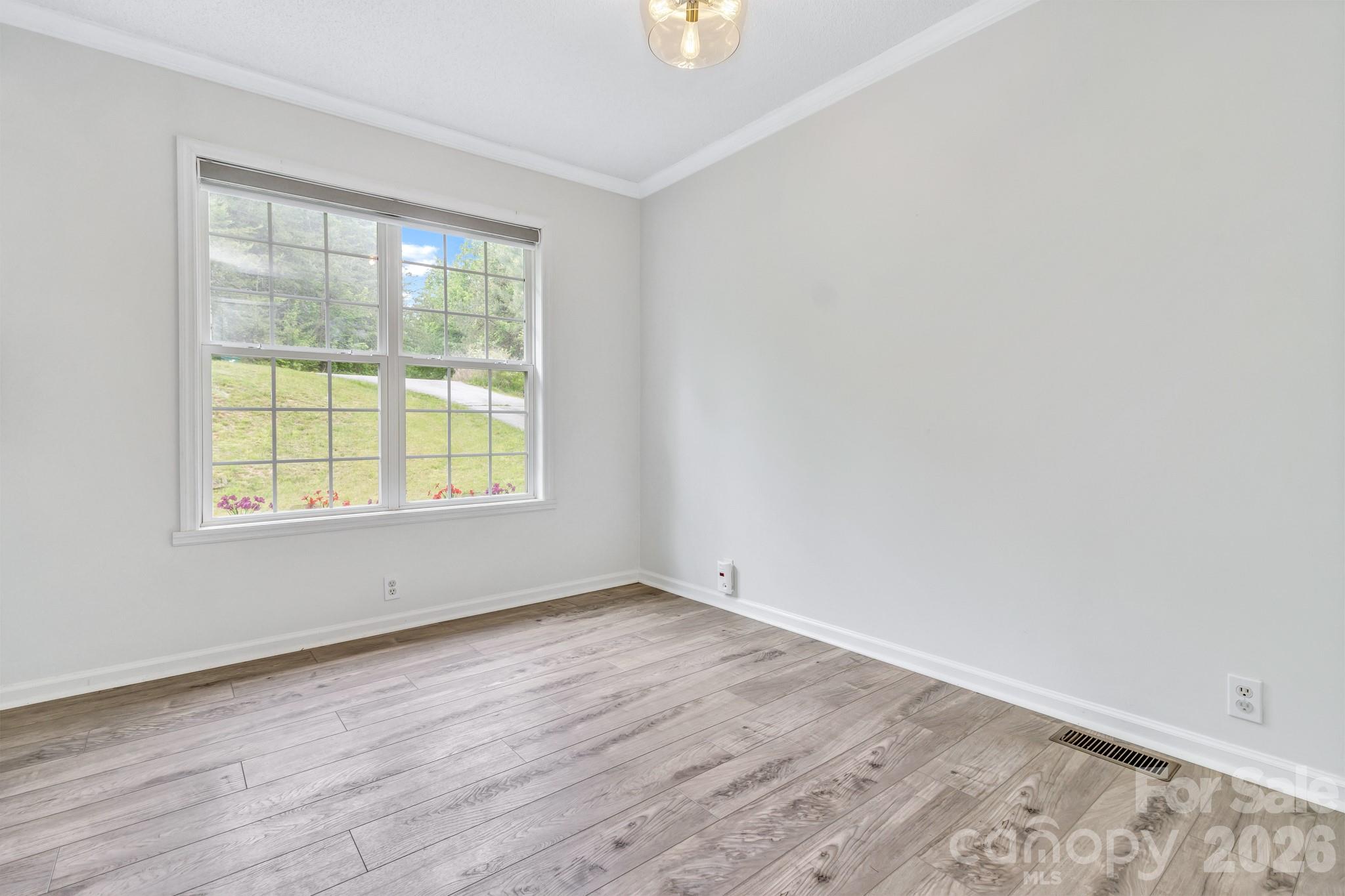31 Trent Drive Leicester NC 28748