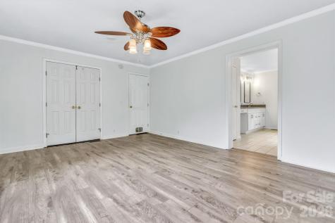 31 Trent Drive Leicester NC 28748