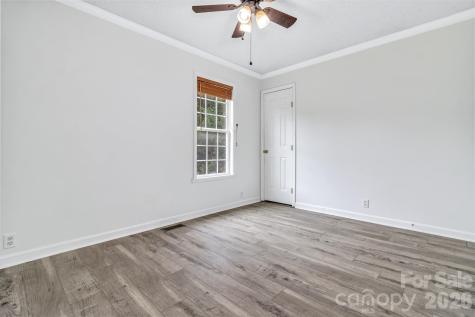 31 Trent Drive Leicester NC 28748