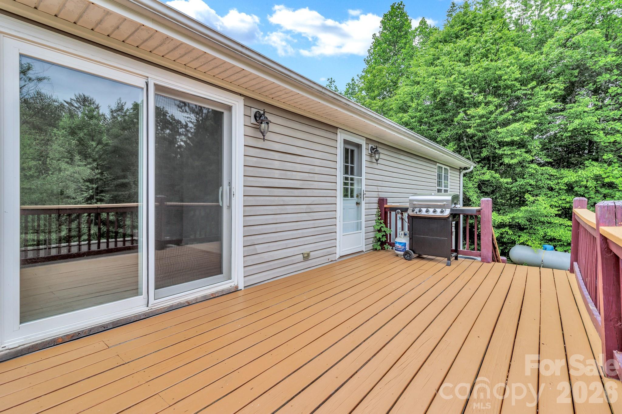 31 Trent Drive Leicester NC 28748