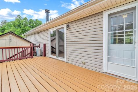 31 Trent Drive Leicester NC 28748