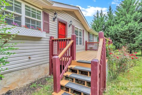 31 Trent Drive Leicester NC 28748