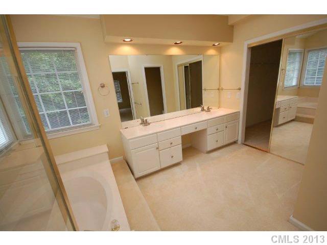 2643 Providence Spring Lane Charlotte NC 28270