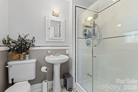 238 Forest Hill Drive Asheville NC 28803