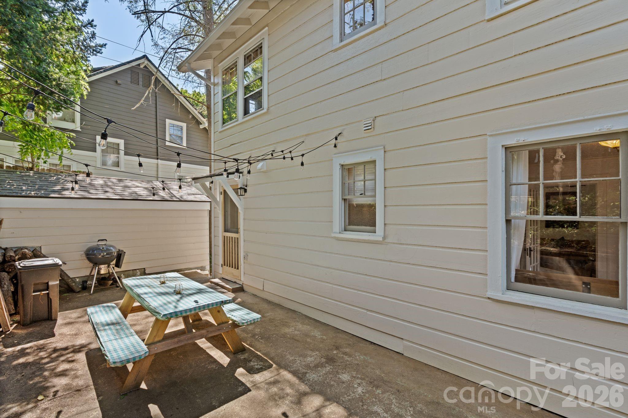 238 Forest Hill Drive Asheville NC 28803