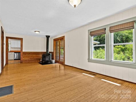 83 5th Avenue Asheville NC 28806