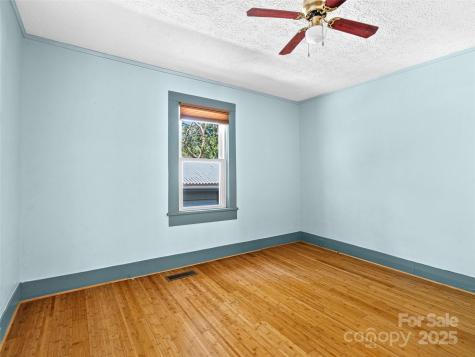 83 5th Avenue Asheville NC 28806