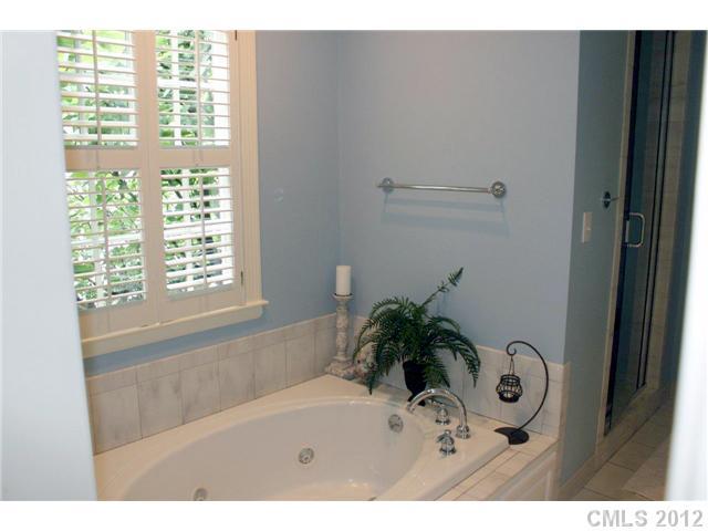 2301 Roswell Avenue Charlotte NC 28207
