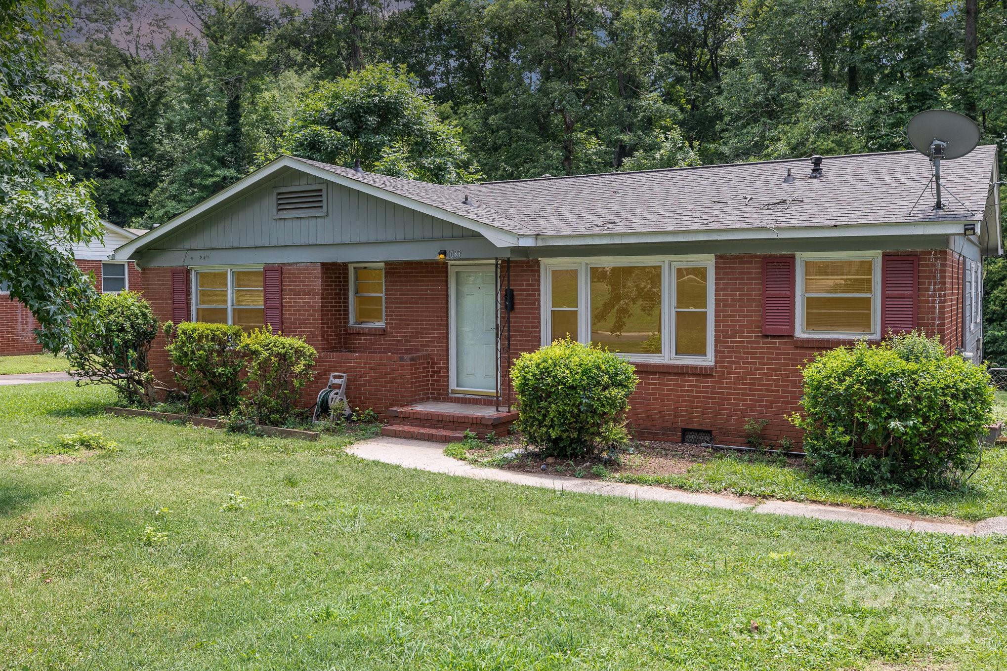 1033 Rollingwood Drive Charlotte NC 28217