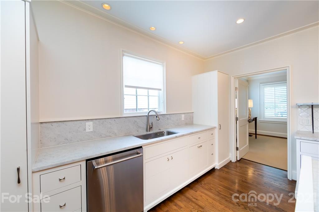 225 Tranquil Avenue Charlotte NC 28209