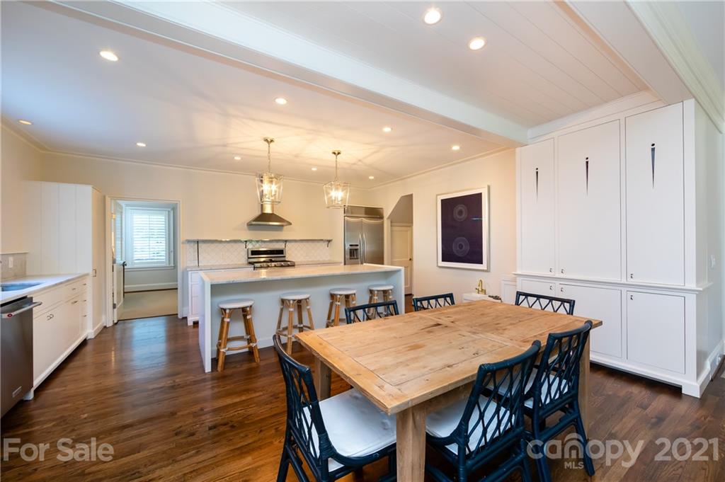 225 Tranquil Avenue Charlotte NC 28209