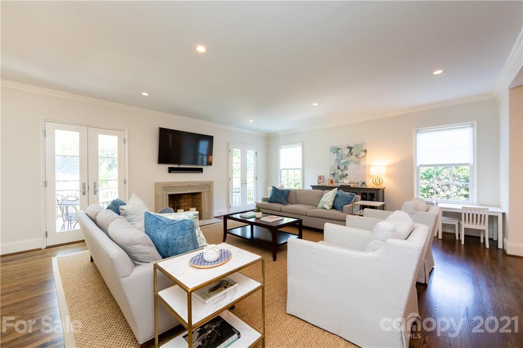 225 Tranquil Avenue Charlotte NC 28209