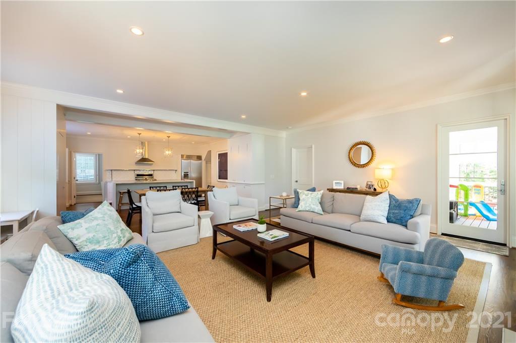 225 Tranquil Avenue Charlotte NC 28209