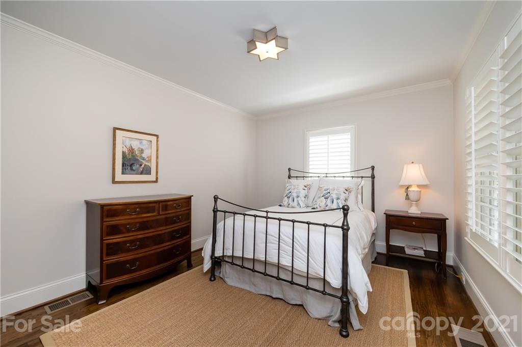 225 Tranquil Avenue Charlotte NC 28209