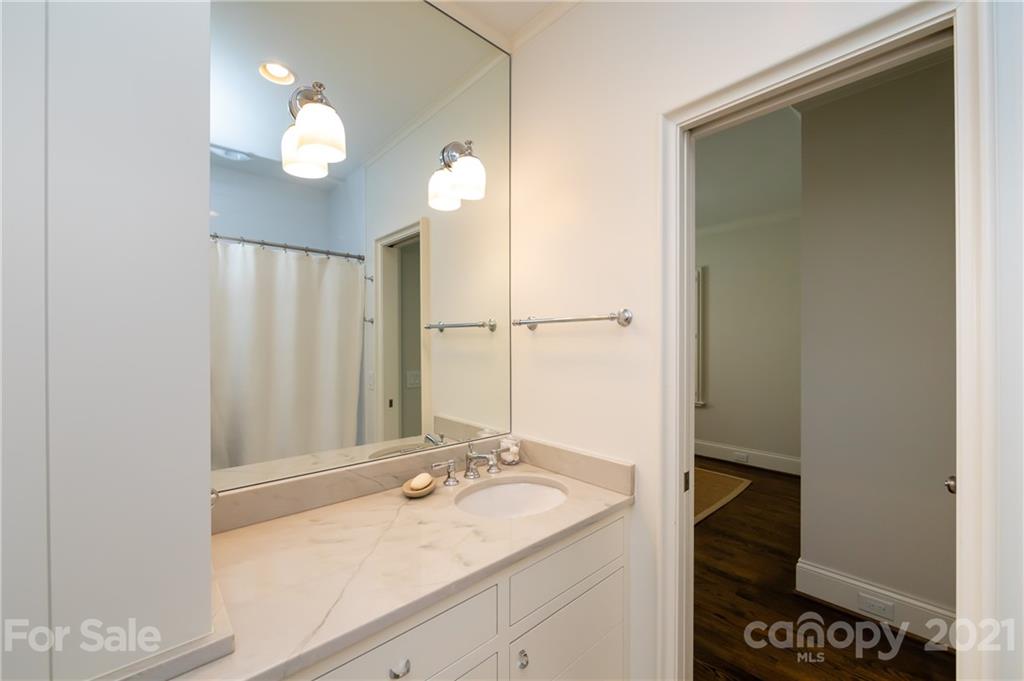 225 Tranquil Avenue Charlotte NC 28209