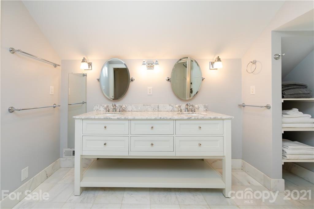 225 Tranquil Avenue Charlotte NC 28209