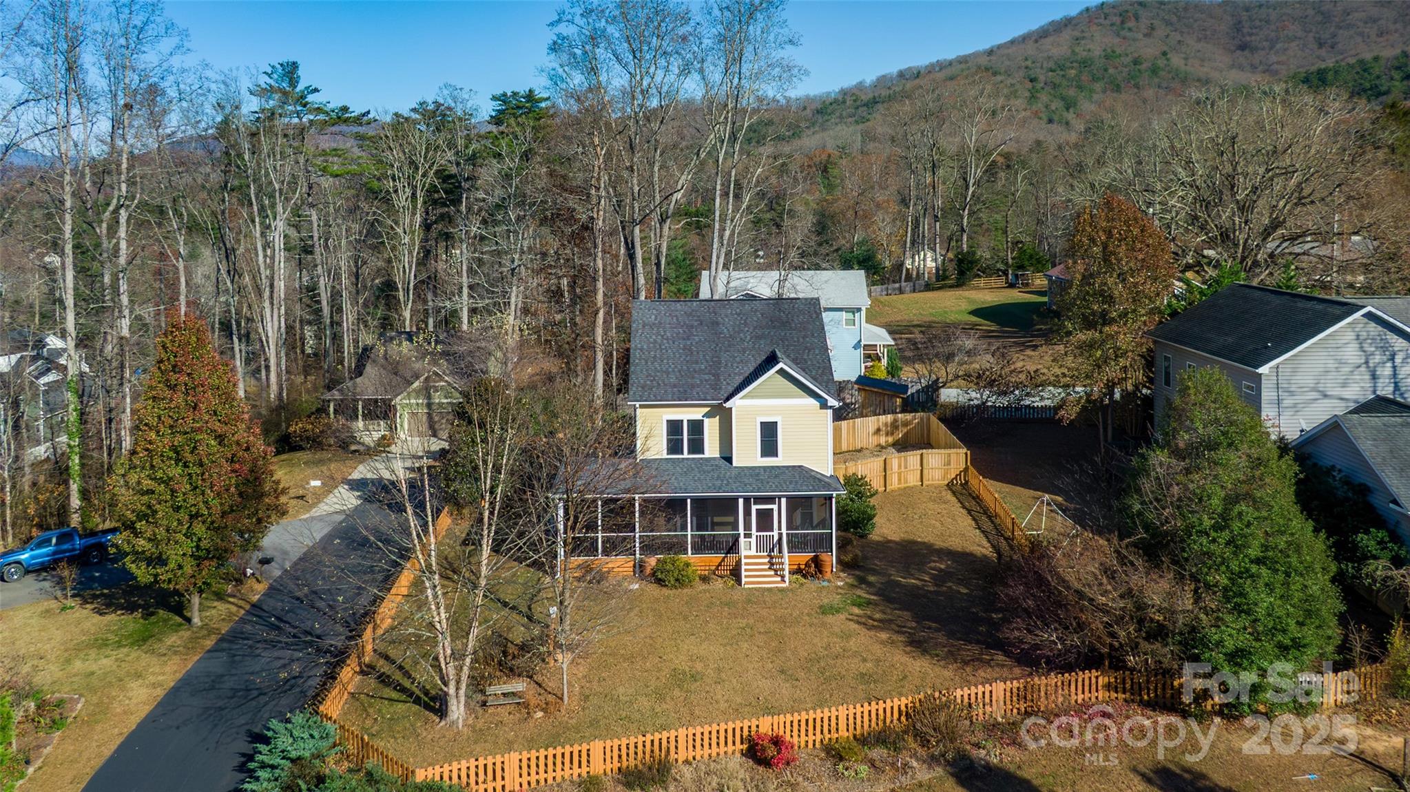 11 Forest Park Lane Asheville NC 28803