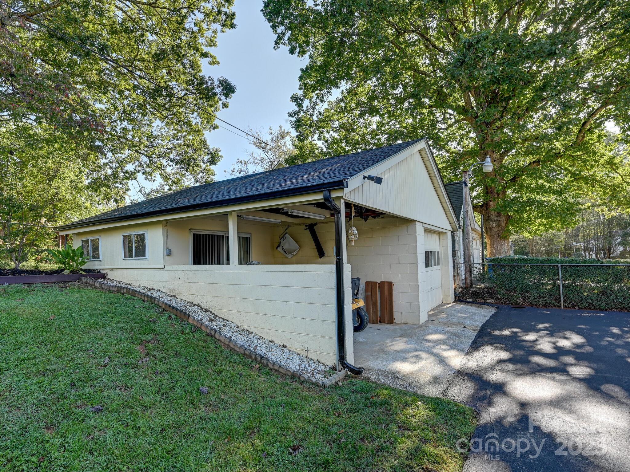 100 Onteora Boulevard Asheville NC 28803