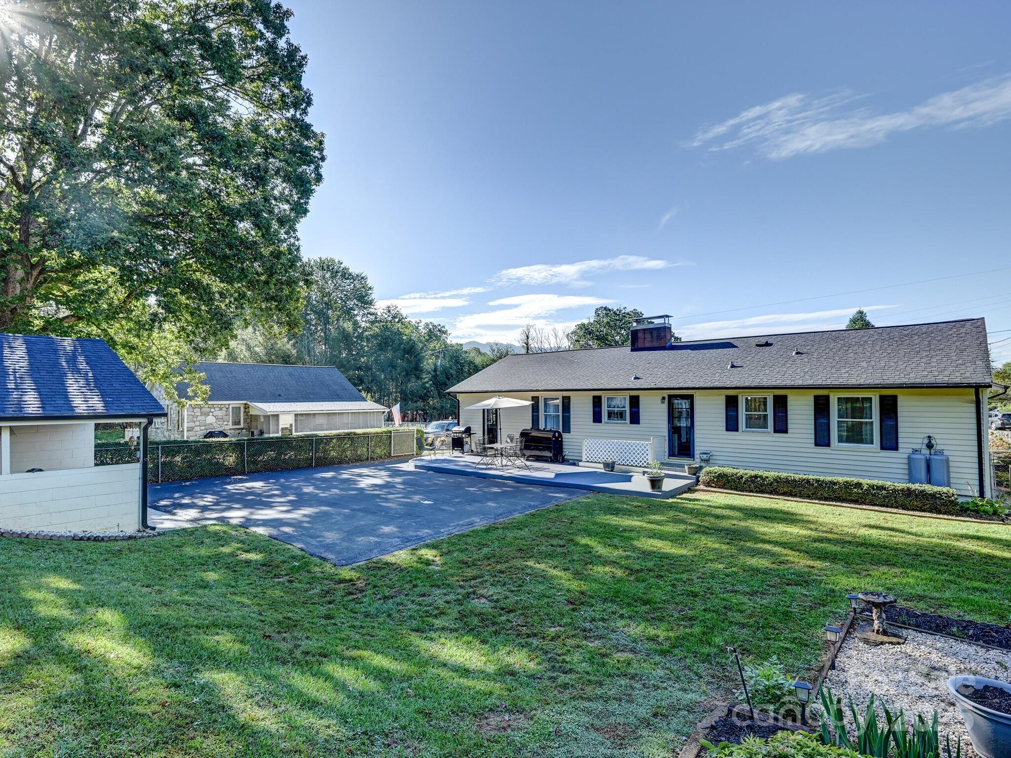 100 Onteora Boulevard Asheville NC 28803