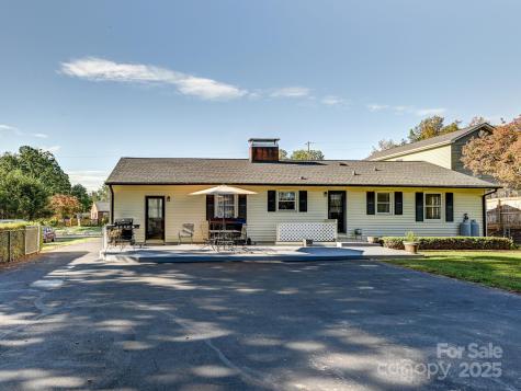 100 Onteora Boulevard Asheville NC 28803