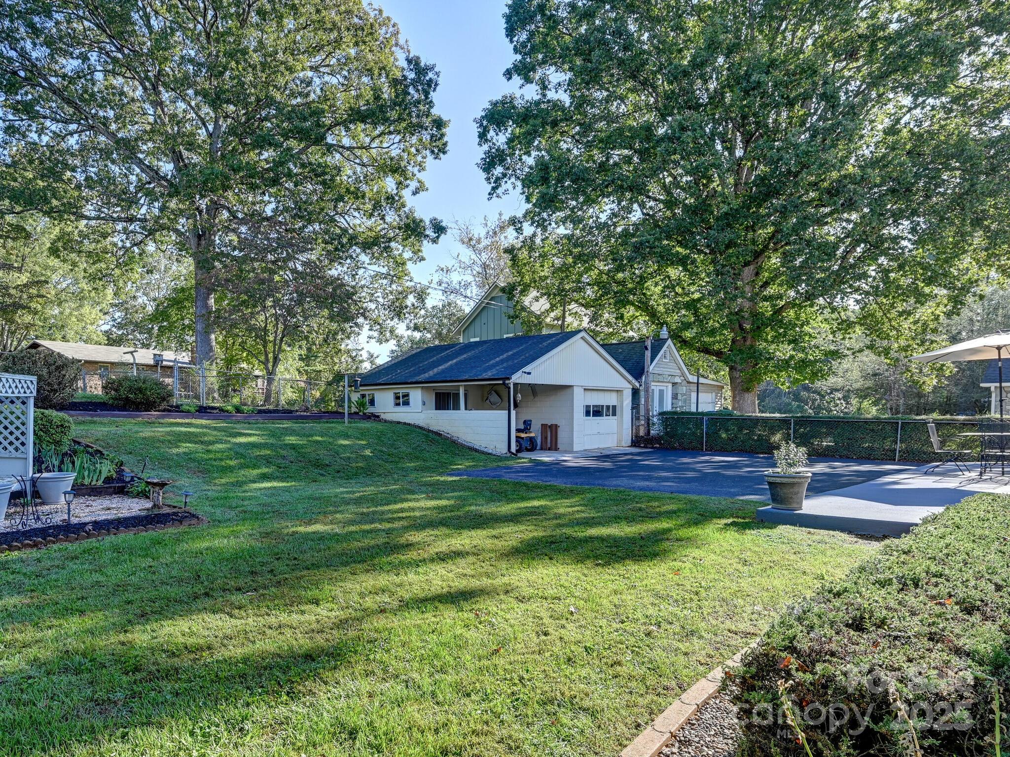 100 Onteora Boulevard Asheville NC 28803