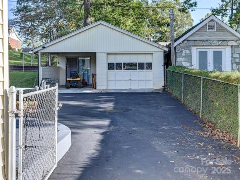 100 Onteora Boulevard Asheville NC 28803