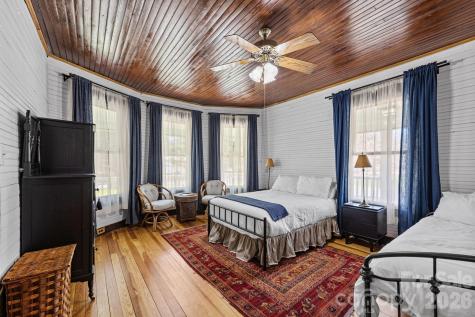 615 Rose Hill Road Asheville NC 28803