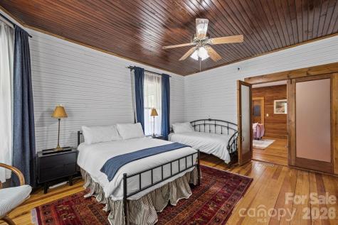 615 Rose Hill Road Asheville NC 28803