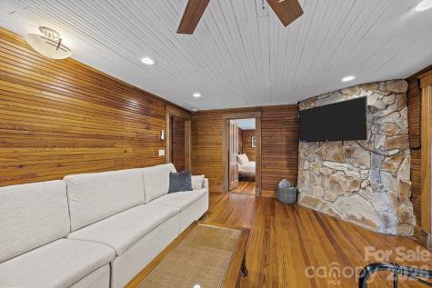 615 Rose Hill Road Asheville NC 28803