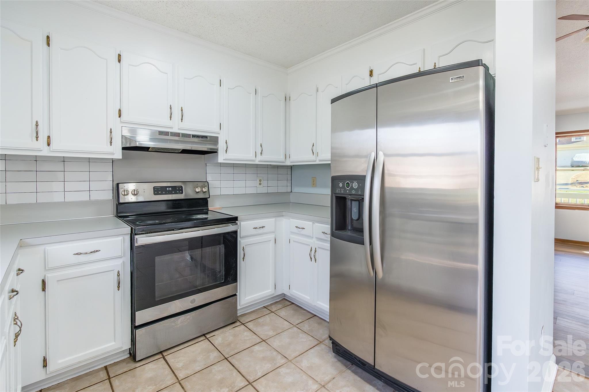 7225 Mcteal Place Charlotte NC 28262