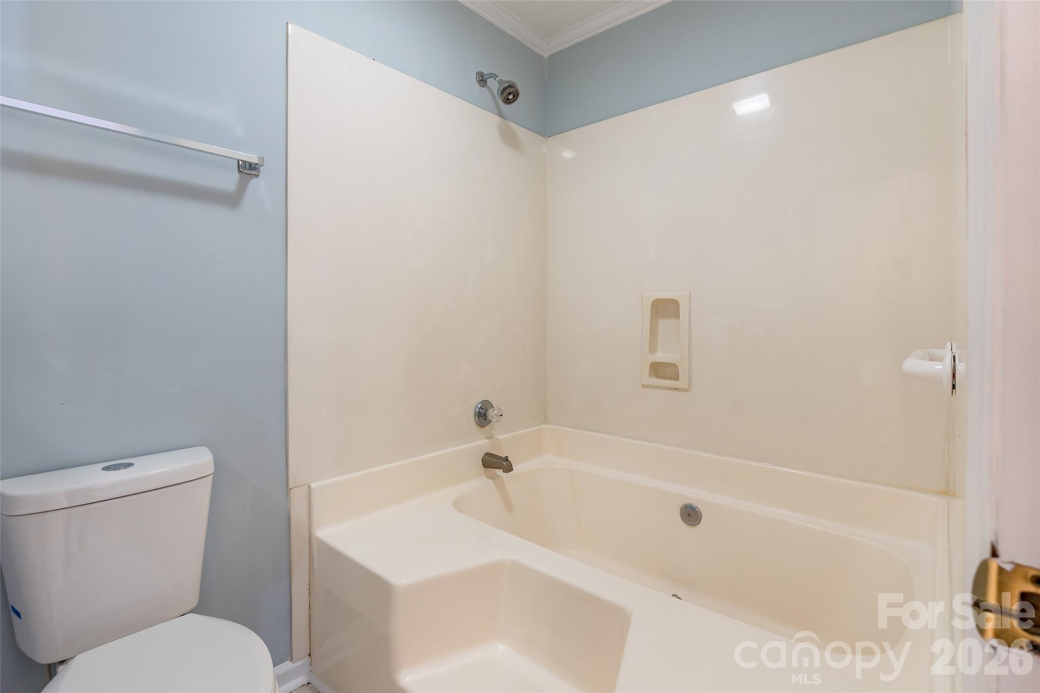 7225 Mcteal Place Charlotte NC 28262