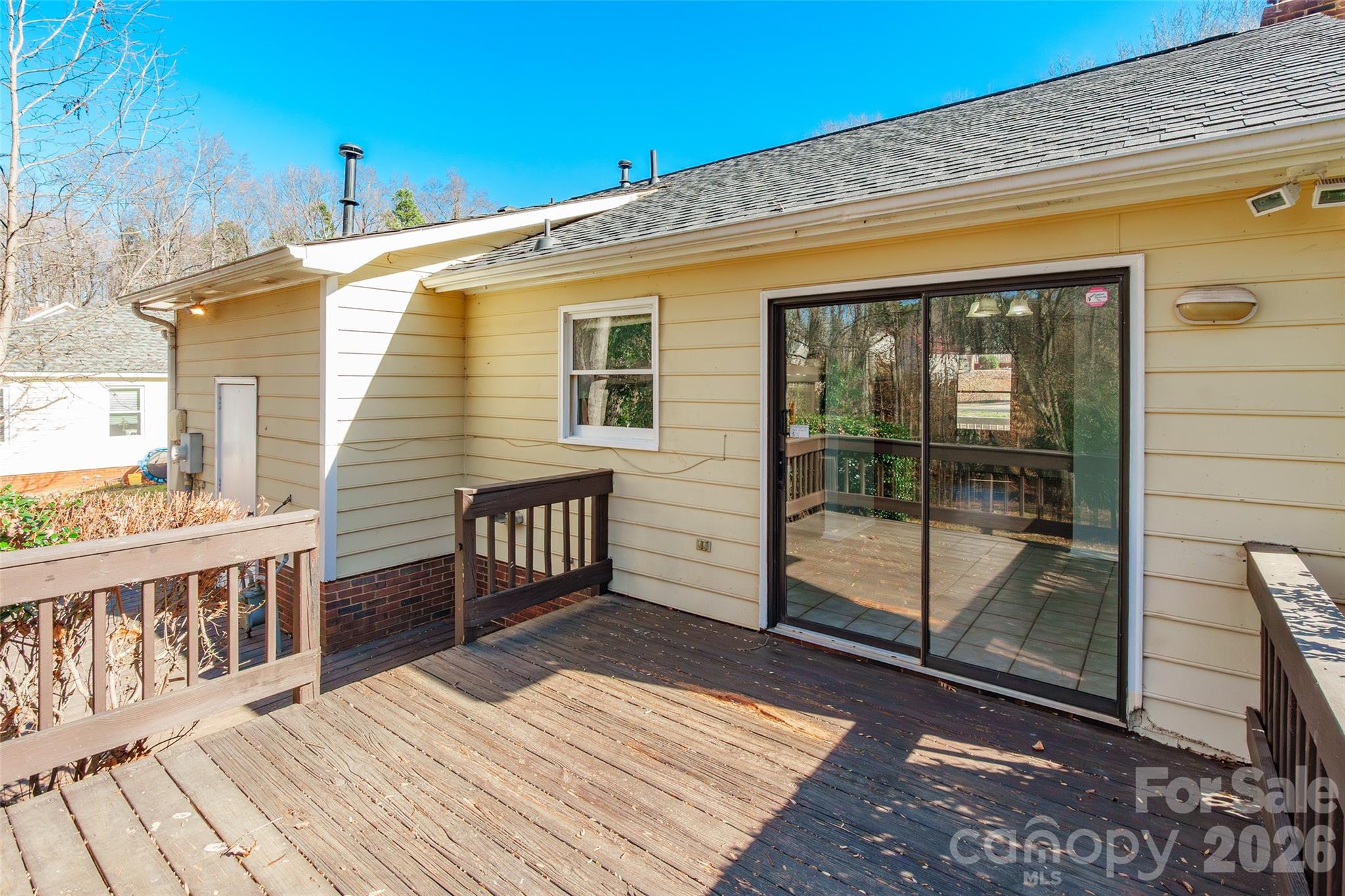 7225 Mcteal Place Charlotte NC 28262