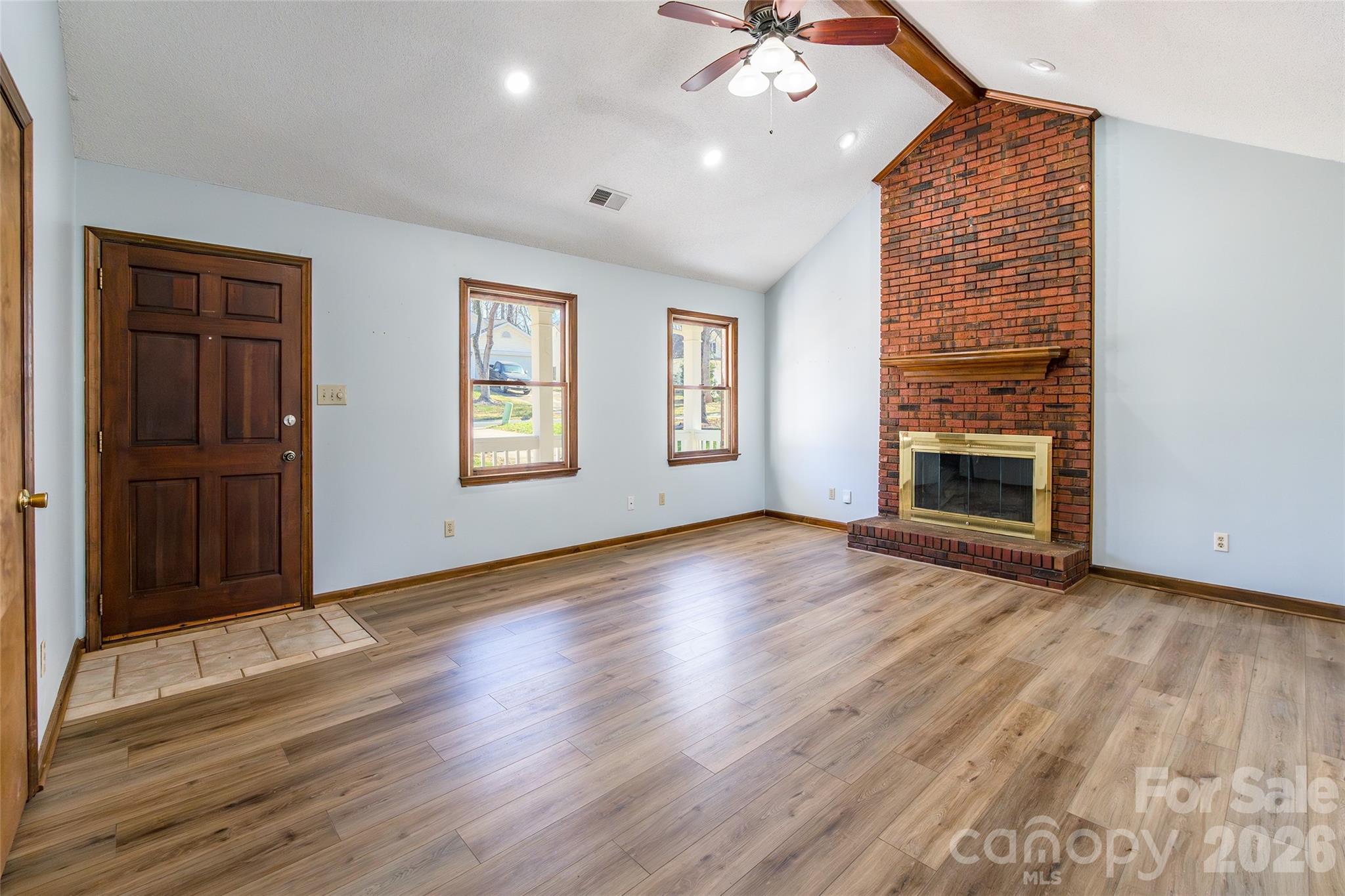 7225 Mcteal Place Charlotte NC 28262